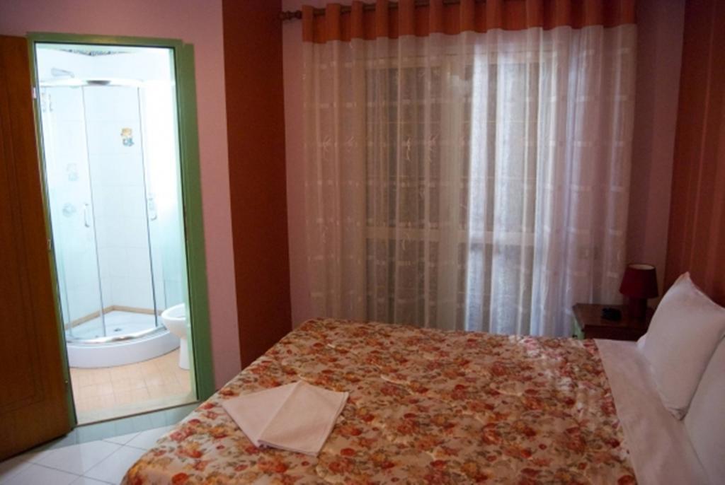 Grand Hotel Elbasan Pokoj fotografie